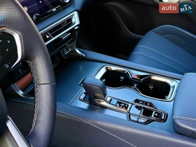 Белый Лексус РХ, объемом двигателя 2.39 л и пробегом 4 тыс. км за 86500 $, фото 29 на Automoto.ua