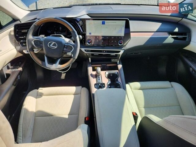 Білий Лексус РХ, об'ємом двигуна 2.4 л та пробігом 4 тис. км за 20000 $, фото 7 на Automoto.ua