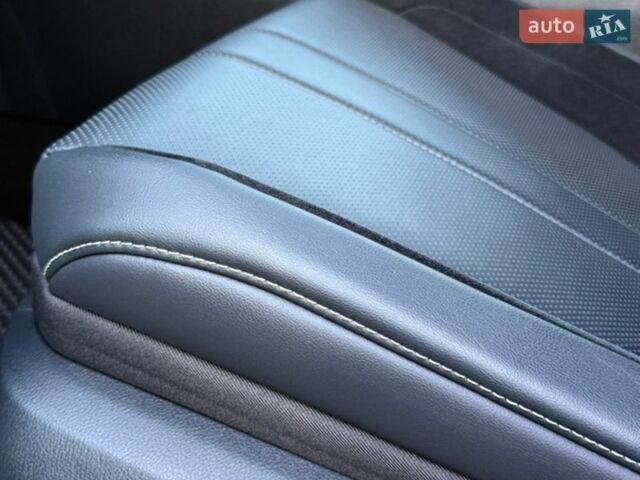 Белый Лексус РХ, объемом двигателя 2.39 л и пробегом 4 тыс. км за 86500 $, фото 16 на Automoto.ua