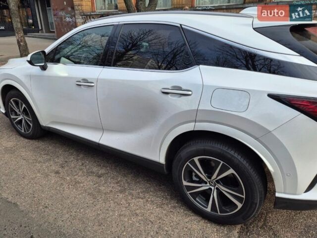 Білий Лексус РХ, об'ємом двигуна 2.49 л та пробігом 12 тис. км за 79999 $, фото 1 на Automoto.ua