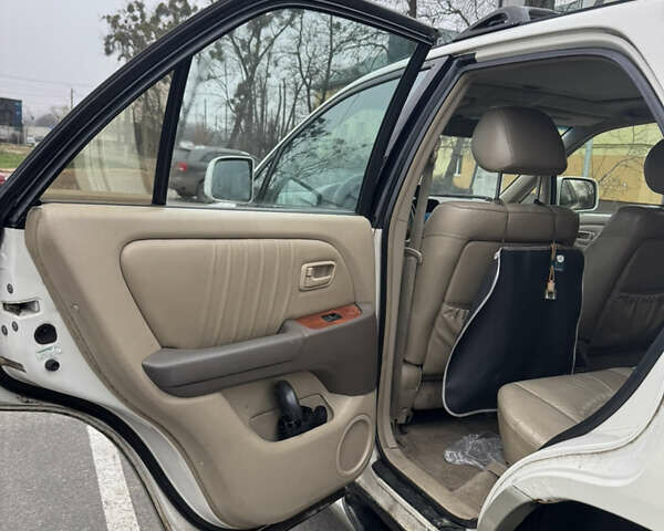 Бежевый Лексус РХ, объемом двигателя 0 л и пробегом 274 тыс. км за 5300 $, фото 12 на Automoto.ua