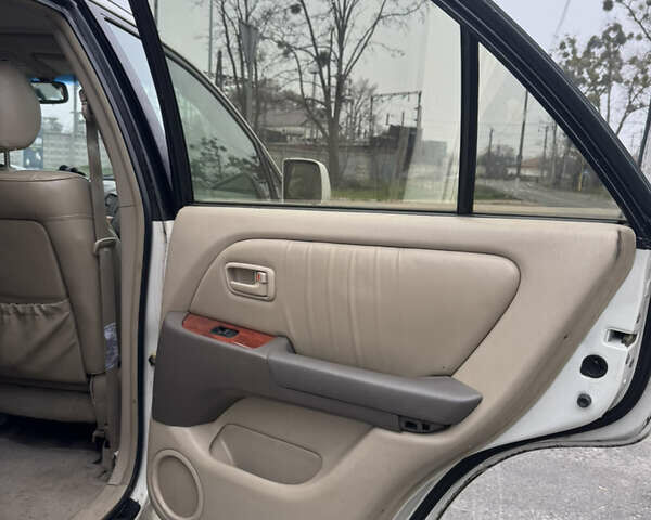 Бежевый Лексус РХ, объемом двигателя 0 л и пробегом 274 тыс. км за 5300 $, фото 10 на Automoto.ua