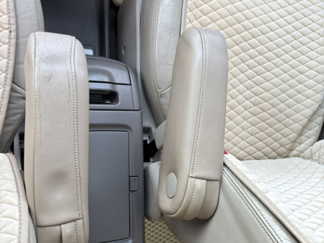 Бежевий Лексус РХ, об'ємом двигуна 3 л та пробігом 327 тис. км за 5700 $, фото 36 на Automoto.ua