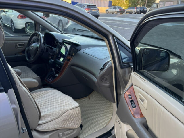 Бежевий Лексус РХ, об'ємом двигуна 3 л та пробігом 327 тис. км за 5700 $, фото 44 на Automoto.ua