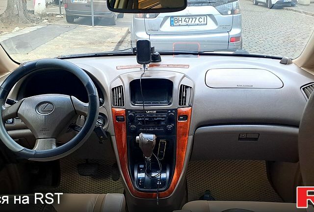 Бежевый Лексус РХ, объемом двигателя 3 л и пробегом 285 тыс. км за 6000 $, фото 6 на Automoto.ua