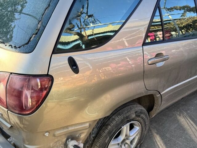 Лексус РХ 2000 в Белгород-Днестровском на Automoto.ua Бежевый Лексус РХ, объемом двигателя 3 л и пробегом 199 тыс. км за 1000 $, фото 4 на Automoto.ua