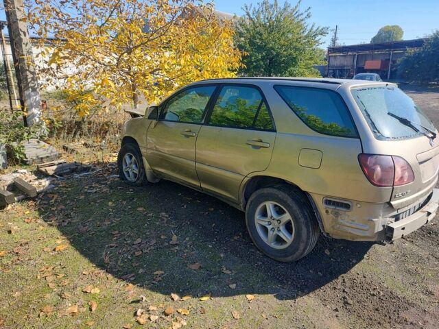 Лексус РХ 2000 в Белгород-Днестровском на Automoto.ua Бежевый Лексус РХ, объемом двигателя 3 л и пробегом 320 тыс. км за 1800 $, фото 3 на Automoto.ua