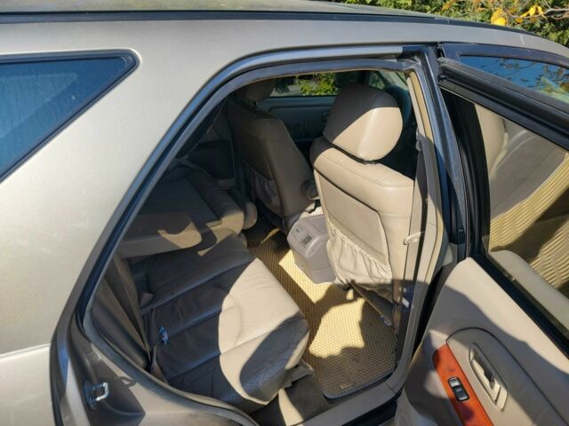 Лексус РХ 2000 в Белгород-Днестровском на Automoto.ua Бежевый Лексус РХ, объемом двигателя 3 л и пробегом 320 тыс. км за 1800 $, фото 5 на Automoto.ua