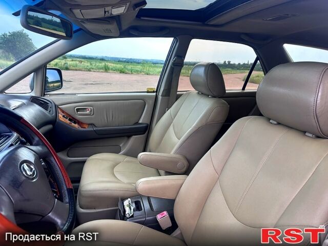 Бежевый Лексус РХ, объемом двигателя 3 л и пробегом 174 тыс. км за 4900 $, фото 8 на Automoto.ua