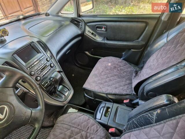 Бежевый Лексус РХ, объемом двигателя 3 л и пробегом 345 тыс. км за 5500 $, фото 20 на Automoto.ua
