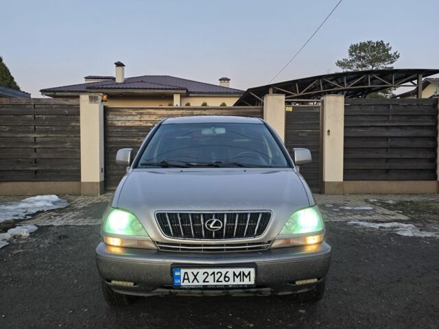 Бежевий Лексус РХ, об'ємом двигуна 3 л та пробігом 300 тис. км за 4500 $, фото 3 на Automoto.ua