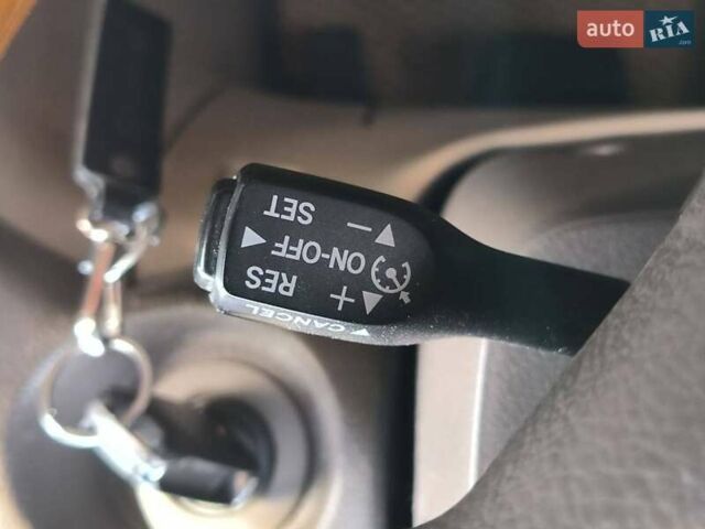 Бежевий Лексус РХ, об'ємом двигуна 3.31 л та пробігом 218 тис. км за 7890 $, фото 17 на Automoto.ua