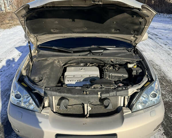 Бежевый Лексус РХ, объемом двигателя 3 л и пробегом 345 тыс. км за 8000 $, фото 26 на Automoto.ua