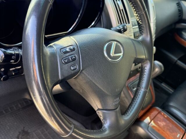 Бежевый Лексус РХ, объемом двигателя 3 л и пробегом 345 тыс. км за 8000 $, фото 18 на Automoto.ua