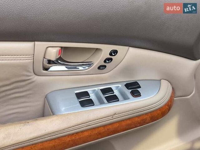 Бежевый Лексус РХ, объемом двигателя 3.31 л и пробегом 350 тыс. км за 7390 $, фото 26 на Automoto.ua