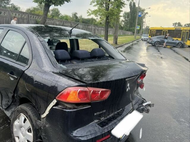 Бежевий Лексус РХ, об'ємом двигуна 3.3 л та пробігом 287 тис. км за 8100 $, фото 3 на Automoto.ua