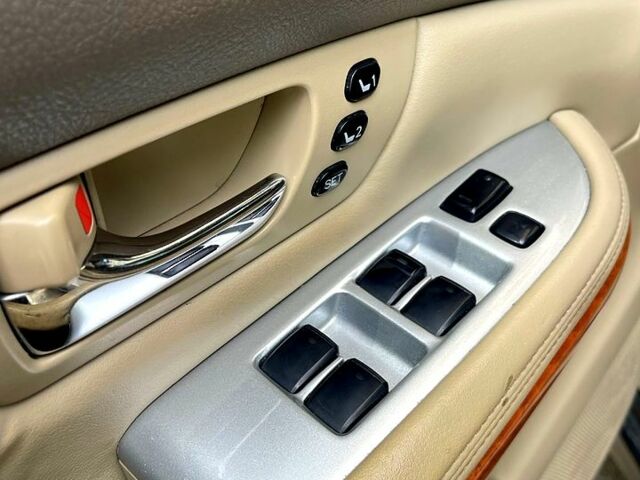 Бежевый Лексус РХ, объемом двигателя 3.3 л и пробегом 352 тыс. км за 6900 $, фото 7 на Automoto.ua