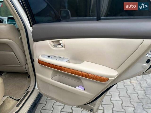 Бежевий Лексус РХ, об'ємом двигуна 3.31 л та пробігом 258 тис. км за 8900 $, фото 25 на Automoto.ua