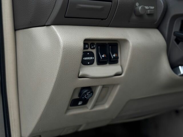 Бежевий Лексус РХ, об'ємом двигуна 3.3 л та пробігом 260 тис. км за 9999 $, фото 20 на Automoto.ua