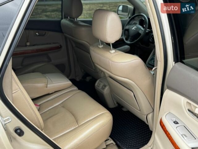 Бежевый Лексус РХ, объемом двигателя 3.3 л и пробегом 270 тыс. км за 9200 $, фото 18 на Automoto.ua