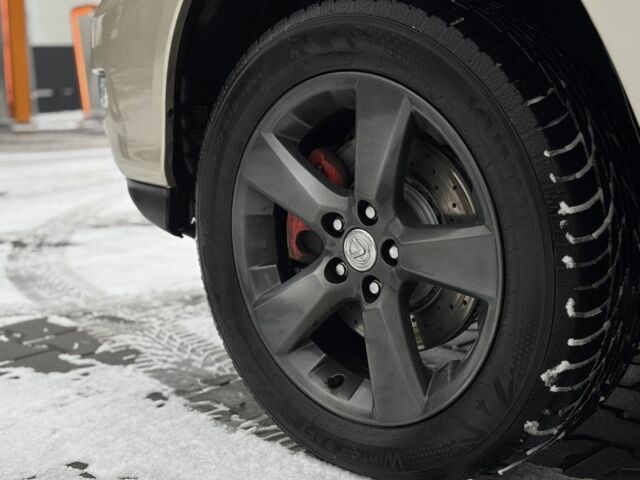 Бежевий Лексус РХ, об'ємом двигуна 3.3 л та пробігом 260 тис. км за 9999 $, фото 18 на Automoto.ua