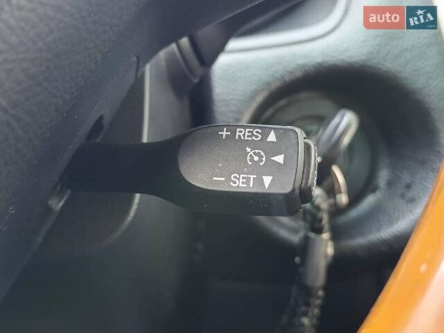 Бежевый Лексус РХ, объемом двигателя 3.3 л и пробегом 167 тыс. км за 7900 $, фото 21 на Automoto.ua