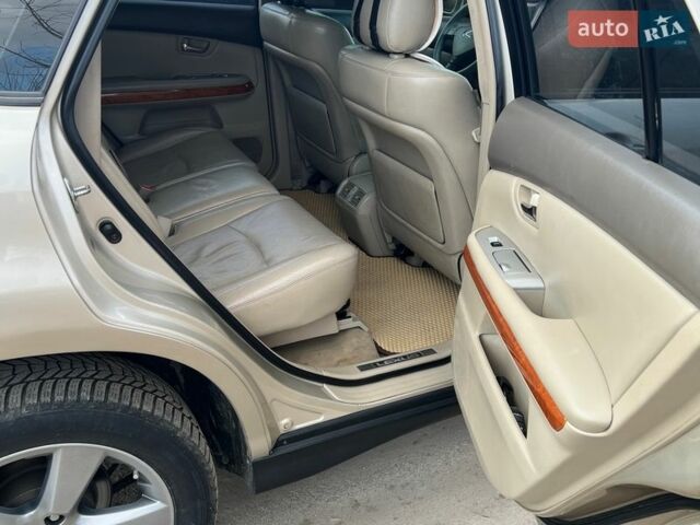 Бежевый Лексус РХ, объемом двигателя 3.3 л и пробегом 286 тыс. км за 10300 $, фото 11 на Automoto.ua