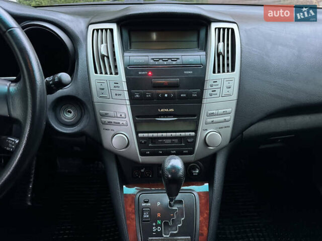 Бежевый Лексус РХ, объемом двигателя 3 л и пробегом 230 тыс. км за 10750 $, фото 15 на Automoto.ua