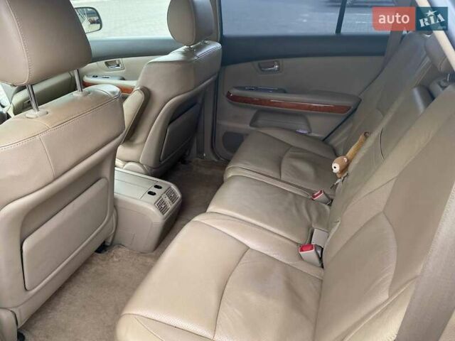 Бежевий Лексус РХ, об'ємом двигуна 3.31 л та пробігом 258 тис. км за 8900 $, фото 19 на Automoto.ua