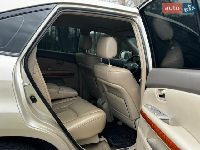 Бежевый Лексус РХ, объемом двигателя 3.3 л и пробегом 270 тыс. км за 9200 $, фото 20 на Automoto.ua