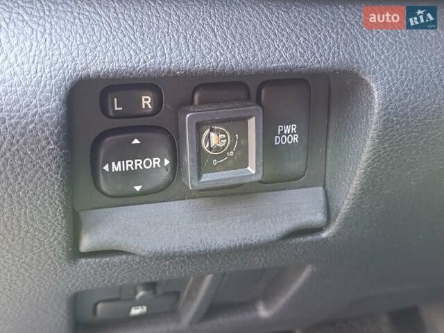 Бежевый Лексус РХ, объемом двигателя 3.3 л и пробегом 167 тыс. км за 7900 $, фото 18 на Automoto.ua