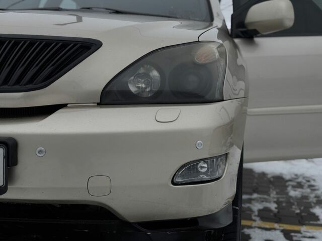 Бежевий Лексус РХ, об'ємом двигуна 3.3 л та пробігом 260 тис. км за 9999 $, фото 8 на Automoto.ua