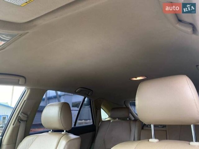 Бежевый Лексус РХ, объемом двигателя 3.31 л и пробегом 258 тыс. км за 8900 $, фото 18 на Automoto.ua