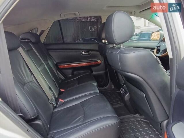 Бежевый Лексус РХ, объемом двигателя 3.3 л и пробегом 167 тыс. км за 7900 $, фото 13 на Automoto.ua