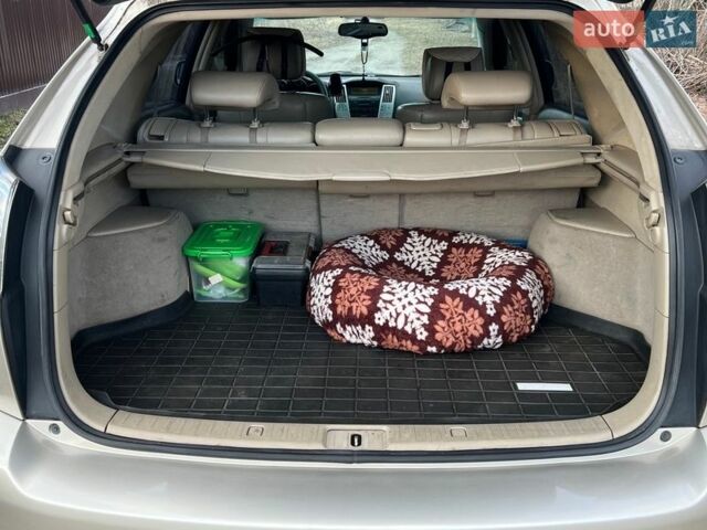 Бежевый Лексус РХ, объемом двигателя 3.3 л и пробегом 286 тыс. км за 10300 $, фото 10 на Automoto.ua