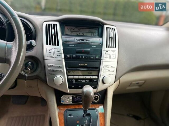 Бежевий Лексус РХ, об'ємом двигуна 3.31 л та пробігом 258 тис. км за 8900 $, фото 15 на Automoto.ua