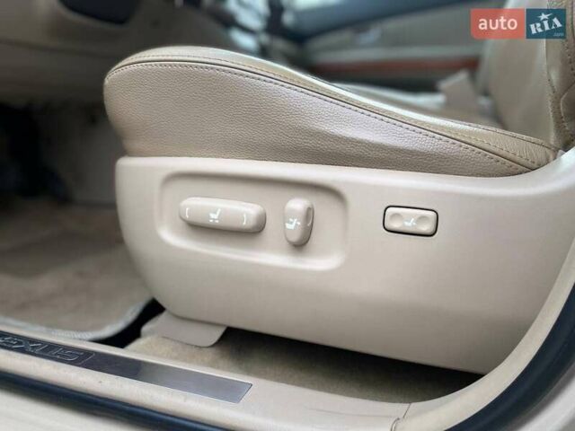 Бежевый Лексус РХ, объемом двигателя 3.31 л и пробегом 258 тыс. км за 8900 $, фото 10 на Automoto.ua