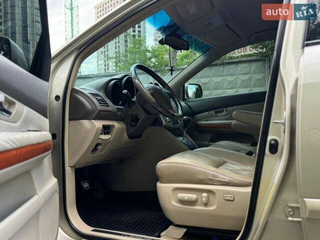 Бежевий Лексус РХ, об'ємом двигуна 3.31 л та пробігом 276 тис. км за 7700 $, фото 13 на Automoto.ua