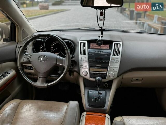 Бежевый Лексус РХ, объемом двигателя 3.3 л и пробегом 270 тыс. км за 9200 $, фото 14 на Automoto.ua