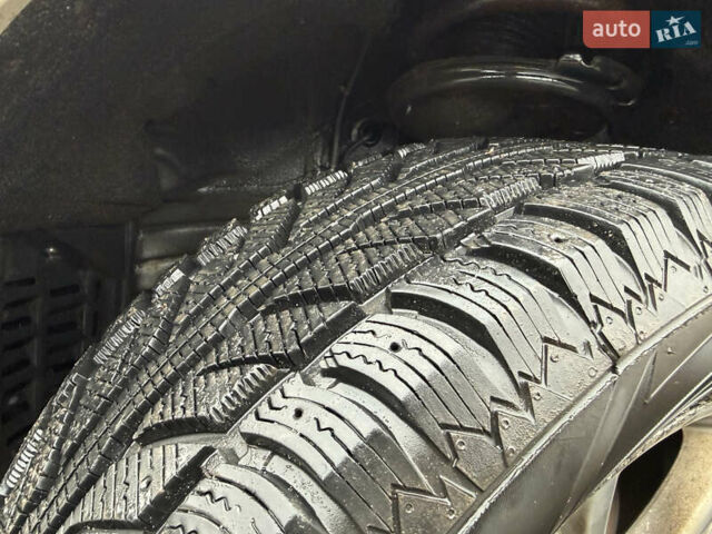 Бежевый Лексус РХ, объемом двигателя 0 л и пробегом 268 тыс. км за 10500 $, фото 36 на Automoto.ua