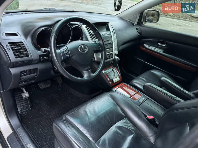 Бежевый Лексус РХ, объемом двигателя 3 л и пробегом 192 тыс. км за 10750 $, фото 9 на Automoto.ua