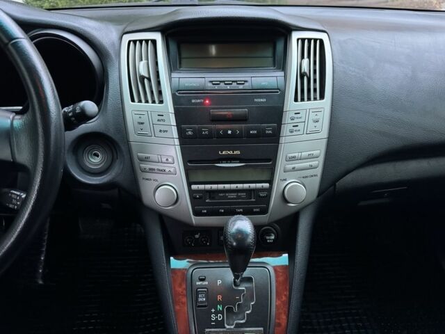 Бежевый Лексус РХ, объемом двигателя 3 л и пробегом 192 тыс. км за 10500 $, фото 10 на Automoto.ua