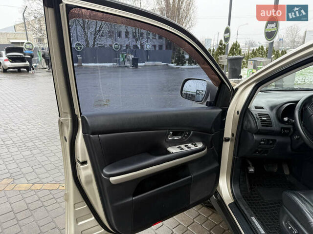 Бежевый Лексус РХ, объемом двигателя 0 л и пробегом 268 тыс. км за 10500 $, фото 31 на Automoto.ua