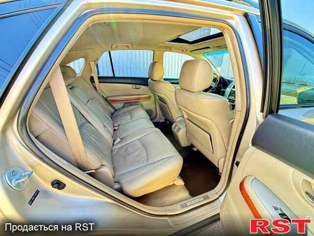 Бежевый Лексус РХ, объемом двигателя 3.3 л и пробегом 240 тыс. км за 8200 $, фото 12 на Automoto.ua