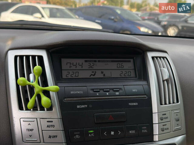 Лексус РХ 2007 в Харькове на Automoto.ua Бежевый Лексус РХ, объемом двигателя 3.46 л и пробегом 251 тыс. км за 8800 $, фото 29 на Automoto.ua