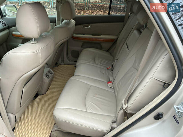 Бежевый Лексус РХ, объемом двигателя 3.5 л и пробегом 268 тыс. км за 10999 $, фото 10 на Automoto.ua