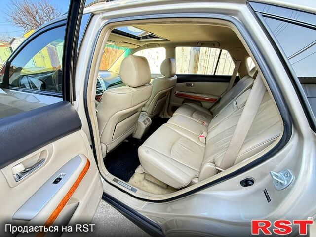 Бежевый Лексус РХ, объемом двигателя 3.3 л и пробегом 240 тыс. км за 8200 $, фото 10 на Automoto.ua