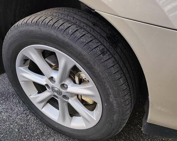 Бежевый Лексус РХ, объемом двигателя 3.46 л и пробегом 347 тыс. км за 10700 $, фото 10 на Automoto.ua