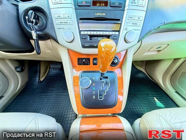 Бежевый Лексус РХ, объемом двигателя 3.3 л и пробегом 240 тыс. км за 8200 $, фото 11 на Automoto.ua