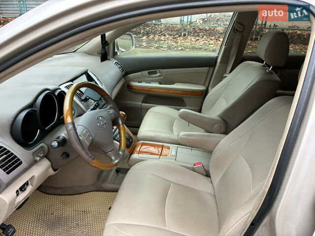 Бежевый Лексус РХ, объемом двигателя 3.5 л и пробегом 268 тыс. км за 10999 $, фото 9 на Automoto.ua